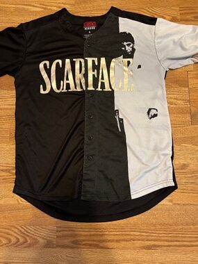 Scarface The World is Yours Shirt Large